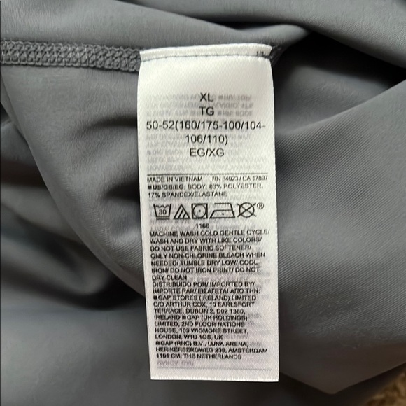 GapFit Sky High Rise Power Flare Leggings - Size XL - Picture 13 of 14